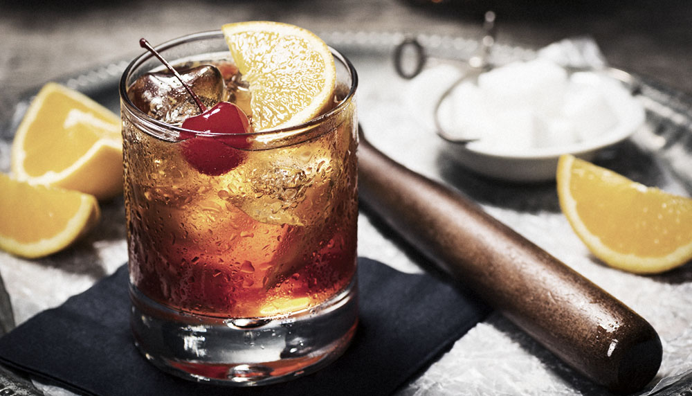 Classic cocktails - old fashioned